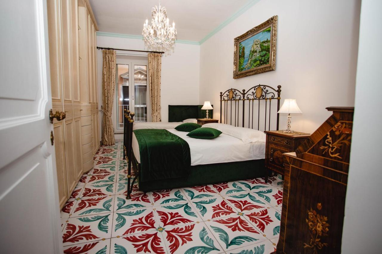 Hotel Delfini Trevi House Rzym Zewnętrze zdjęcie