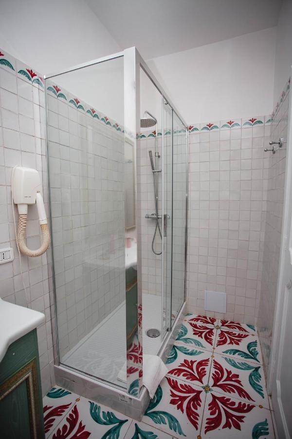 Hotel Delfini Trevi House Rzym Zewnętrze zdjęcie