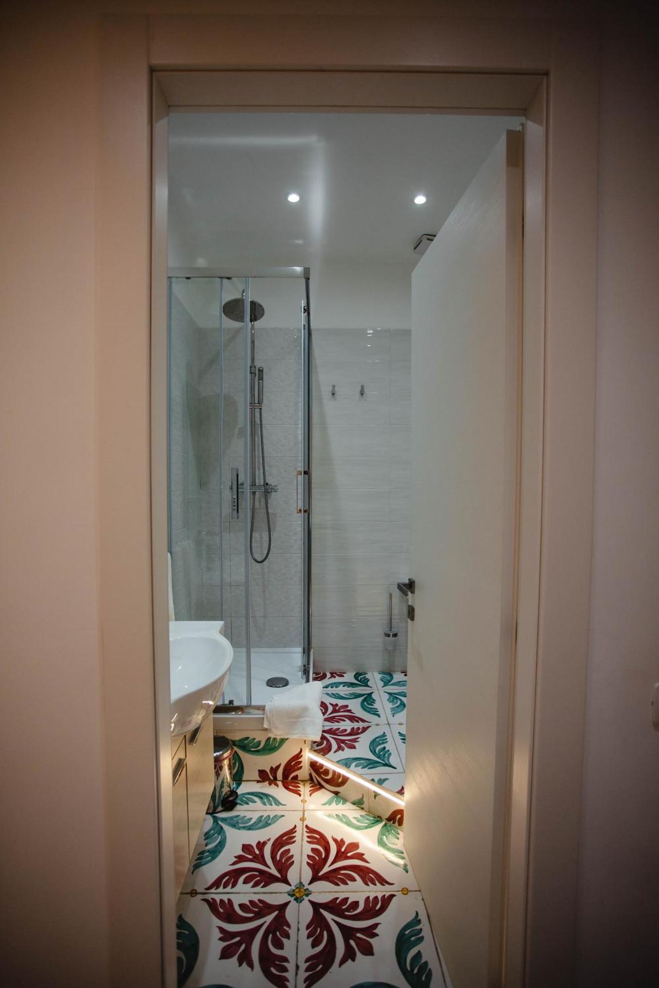 Hotel Delfini Trevi House Rzym Zewnętrze zdjęcie